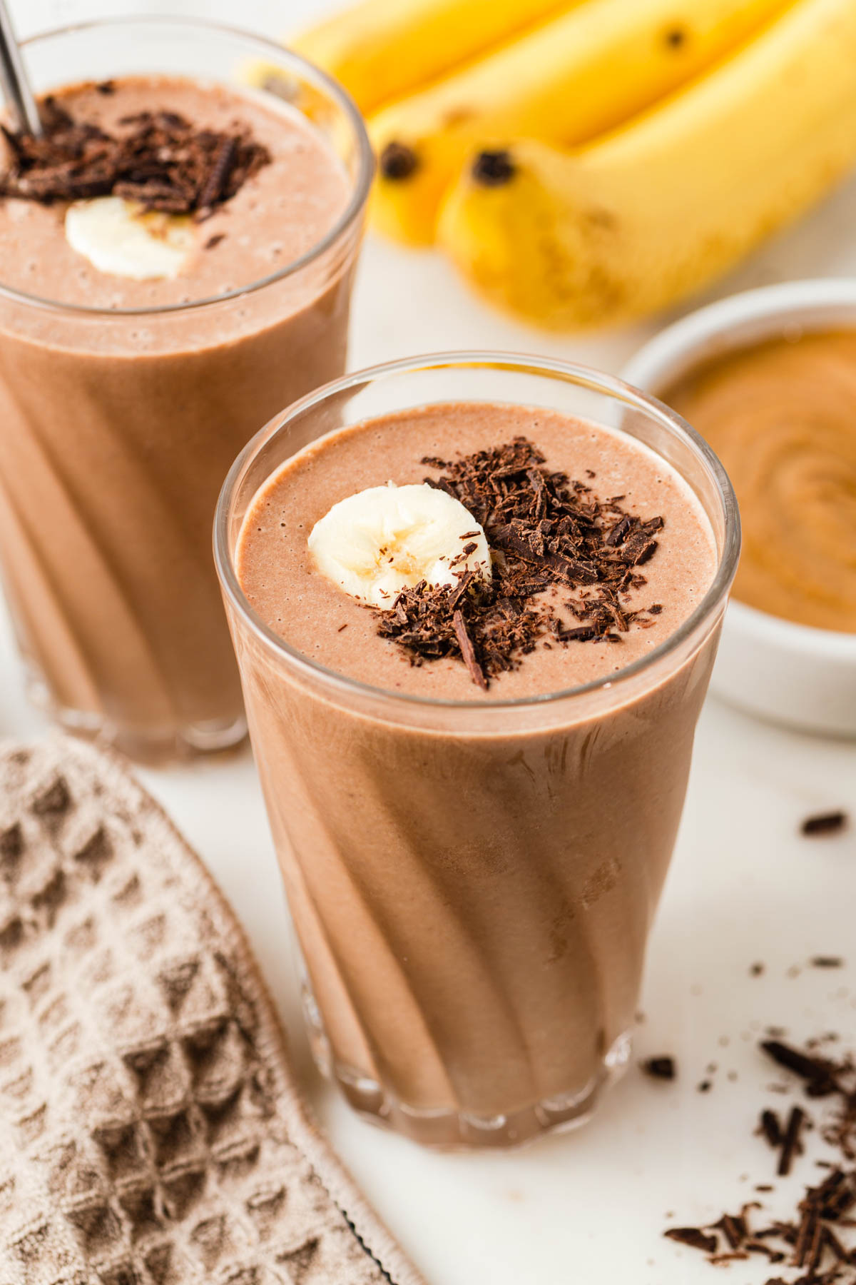 chocolate-peanut-butter-banana-smoothie