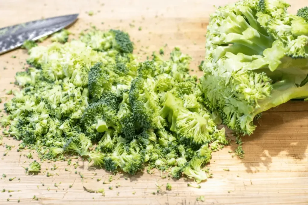 Broccoli Cheddar Quinoa Bars