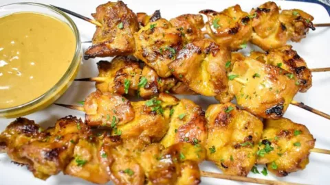 Chicken Satay with Peanut Sauce