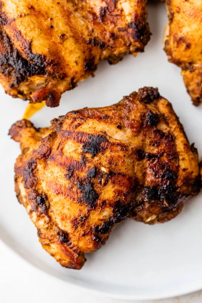 For an incredibly easy and really tasty supper, this juicy Chipotle Chicken may be marinated for longer or prepared and served nearly instantly.

