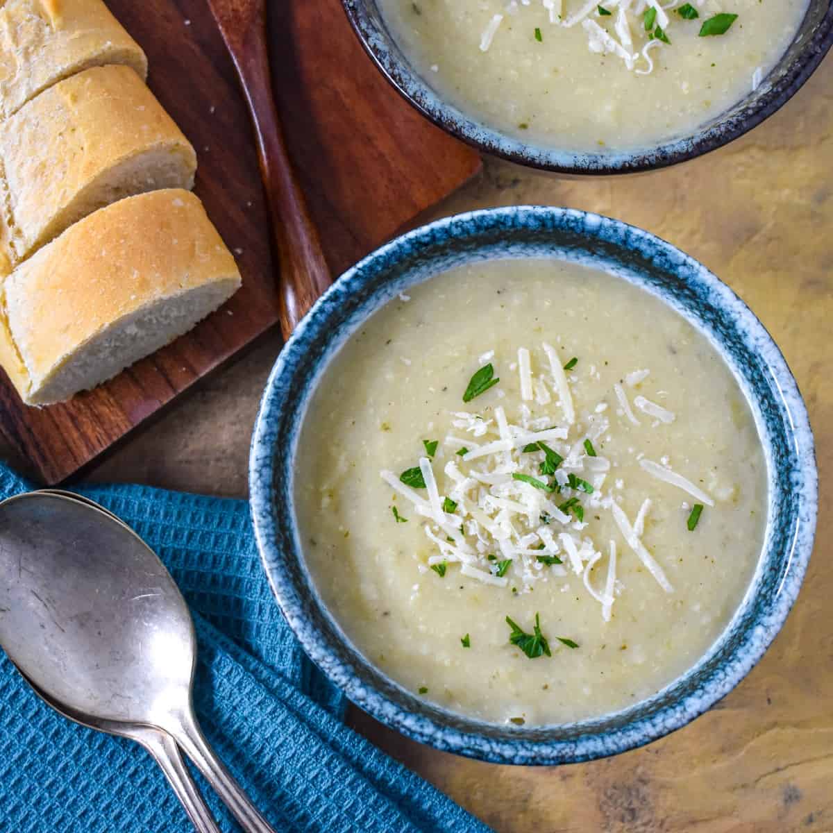 Simple Creamy Artichoke Soup