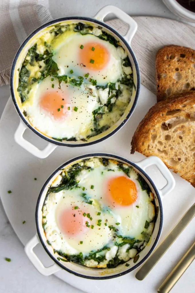 Creamy Spinach Baked Eggs