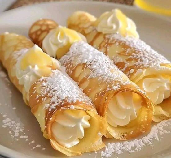 Zesty Lemon Meringue Pie Cannolis